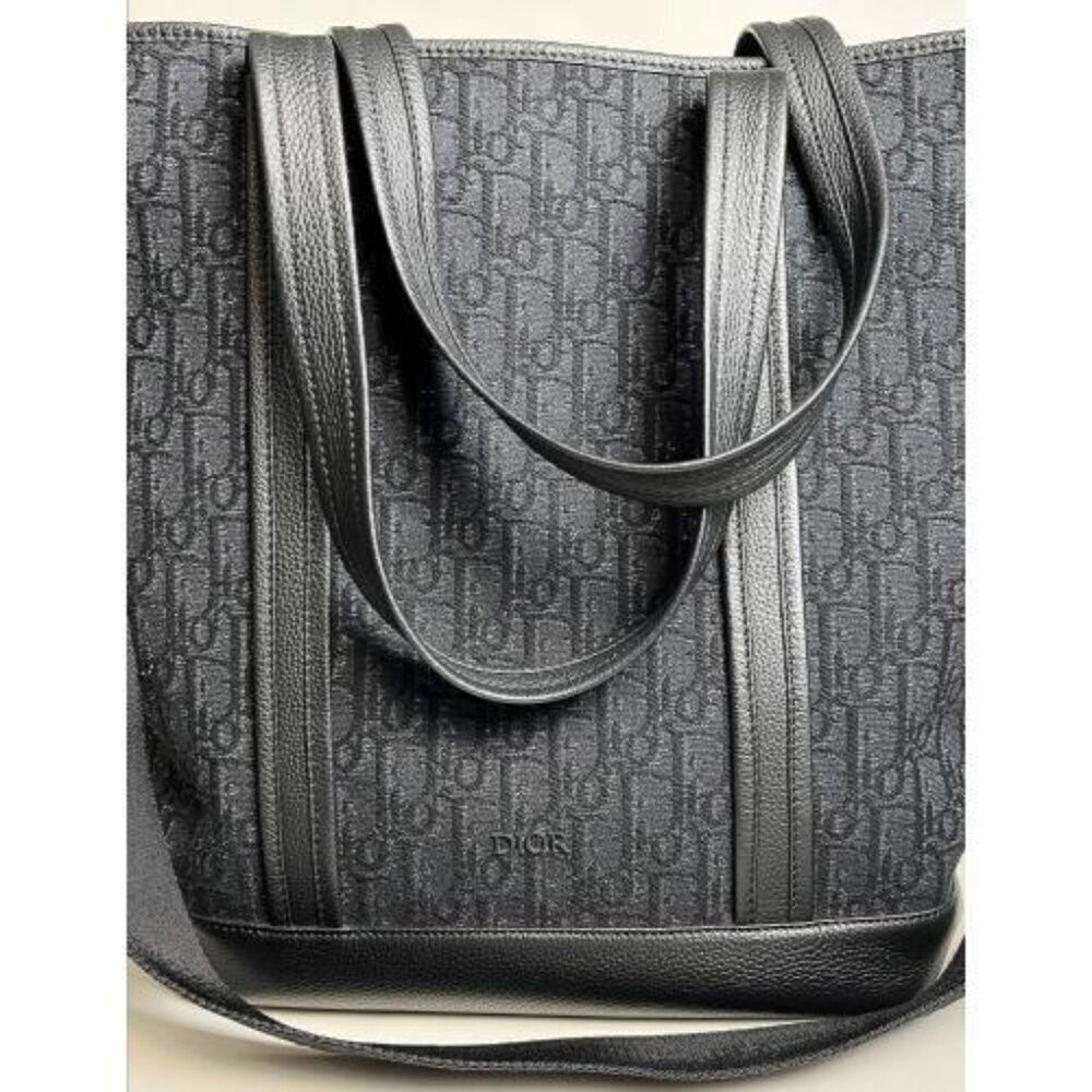 CHRISTIAN DIOR MONOGRAM TOTE BAG - Picture 3 of 16